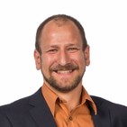 John Kostek 氏