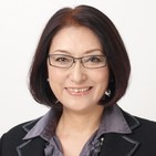 中原 孝子 氏